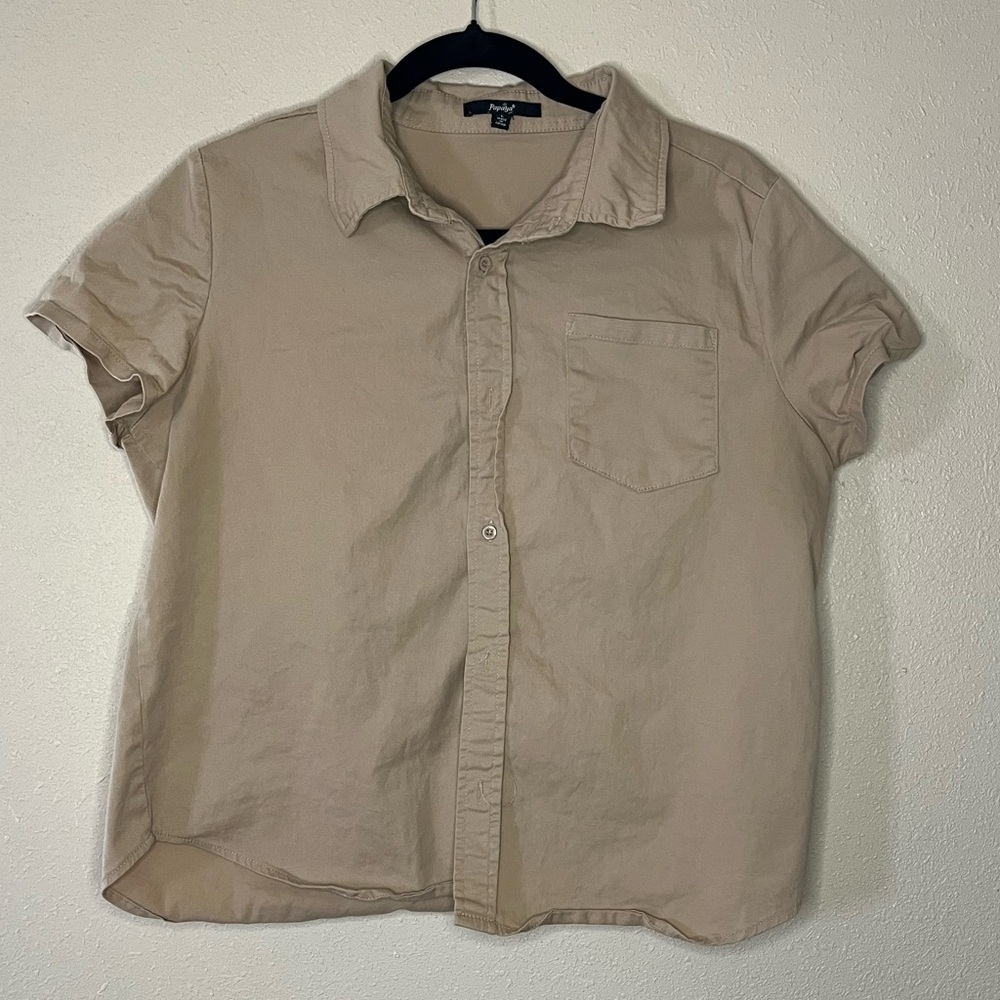 Papaya Women’s beige button up. Size L